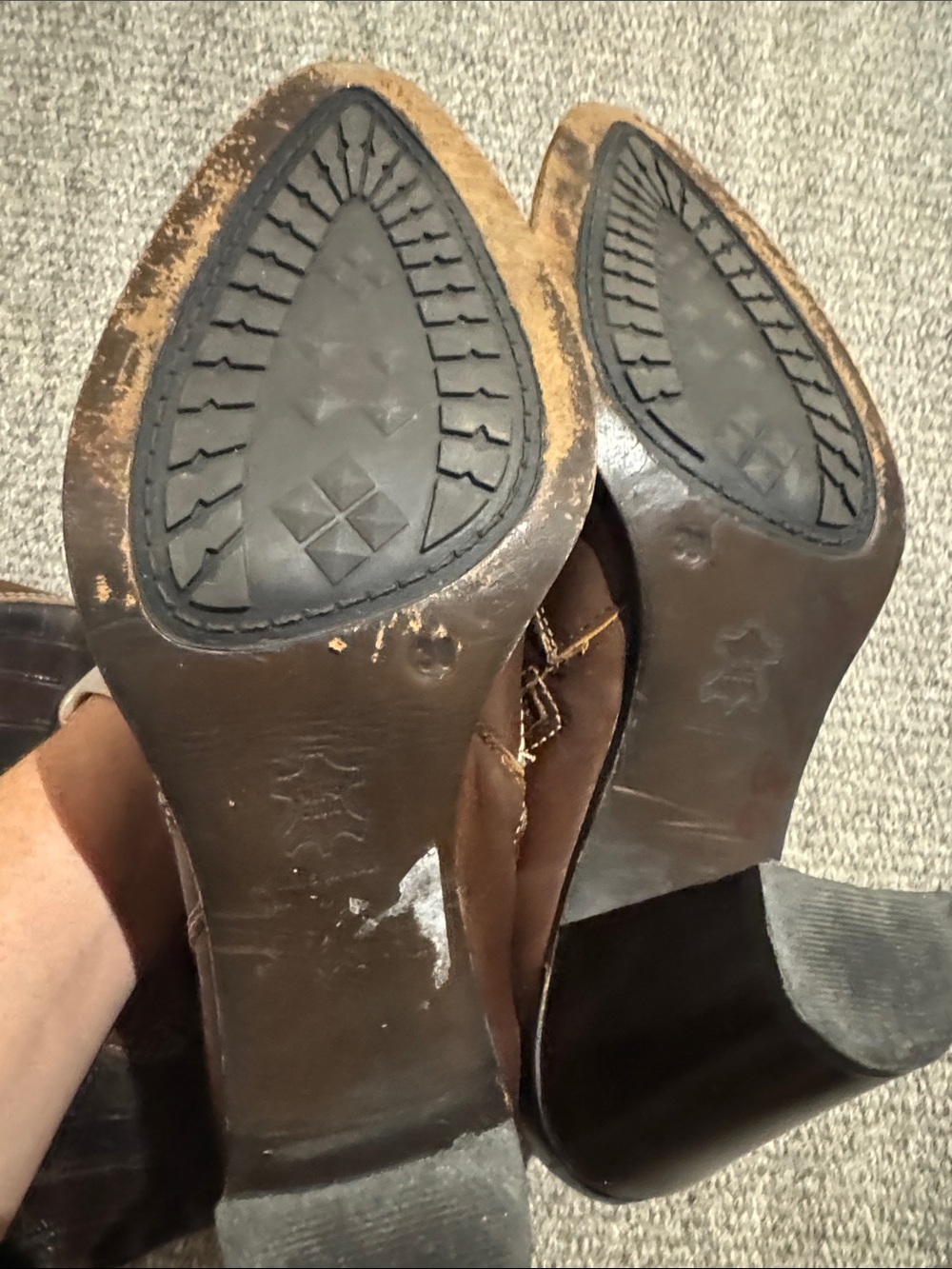 Women's Brown Heeled Western Boots - Picture 3 of 4